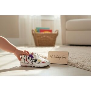 Monkey feet infant shoes size 6-12 months